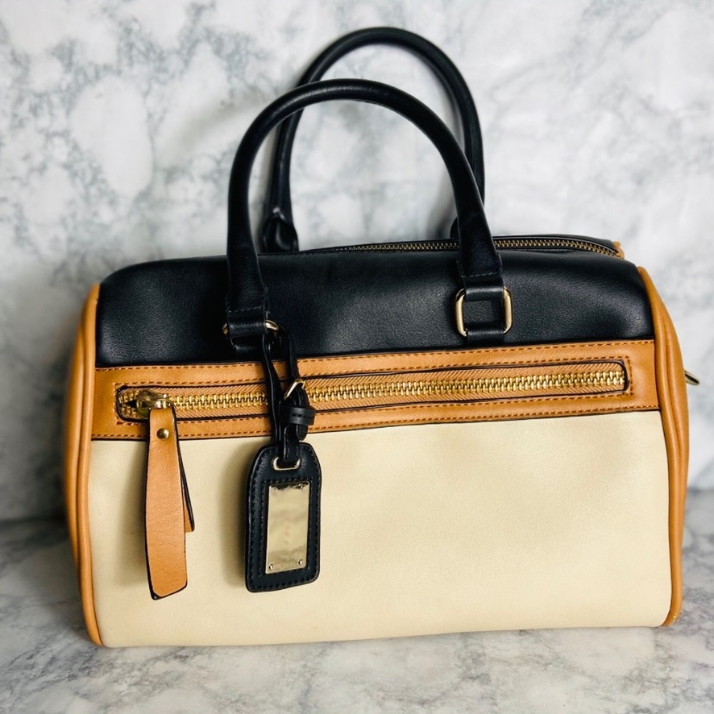 Aldo Crossbody Tote w/matching wallet - Picture 2 of 7